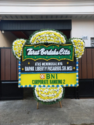 Papan Bunga Duka di Gerunung