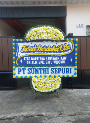 Papan Bunga Duka di Gerunung