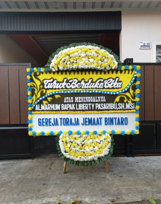 Papan Bunga Duka di Gerunung